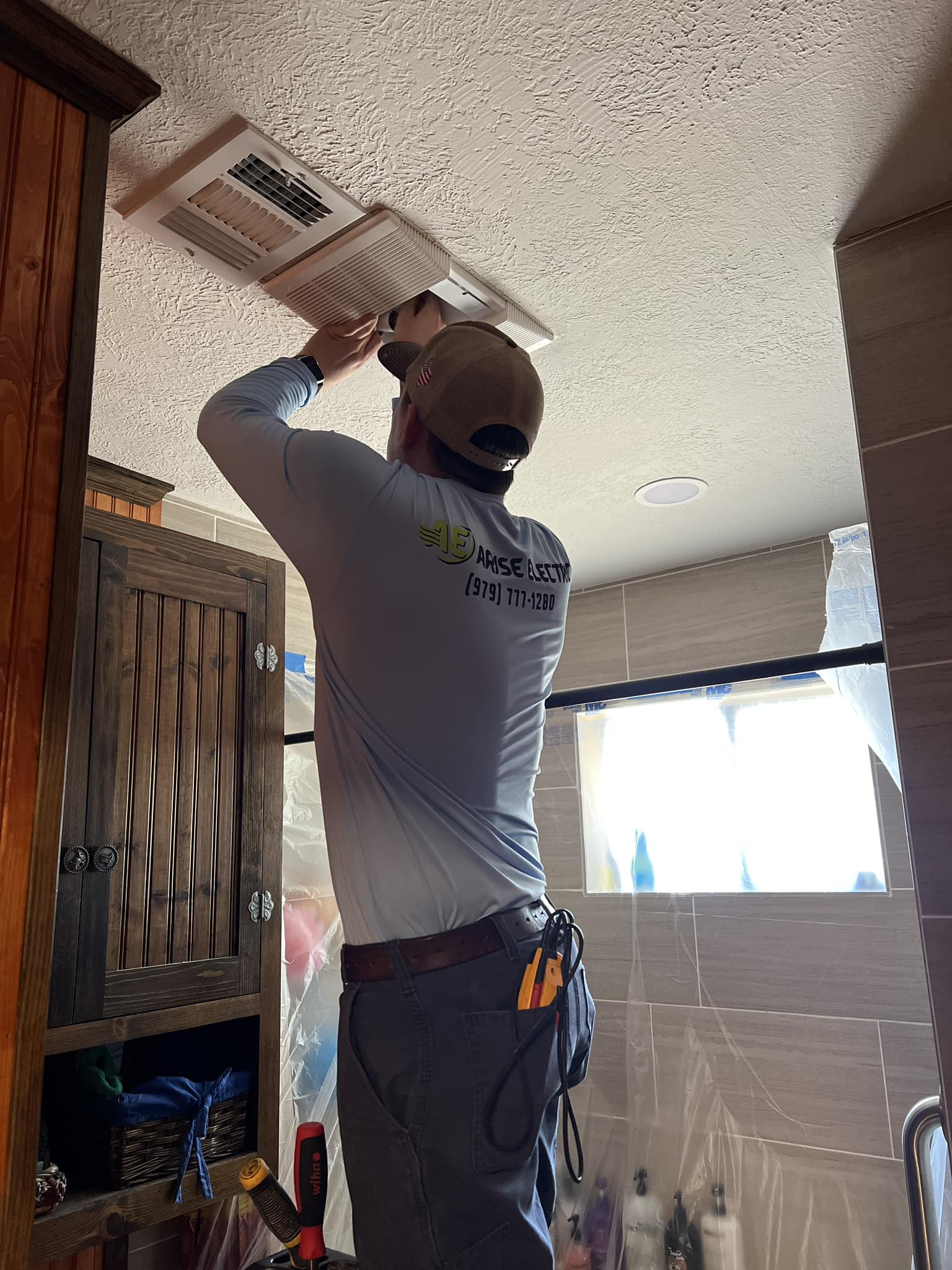Arise Electric Electrician